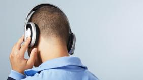 استفاده از هدفون و خطر کم شنوایی